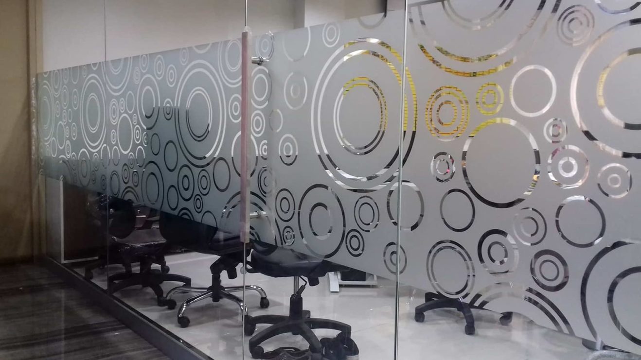 Баннер пескоструйная обработка стекла