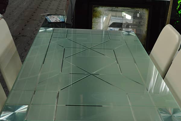 Фото стекло с фрезеровкой