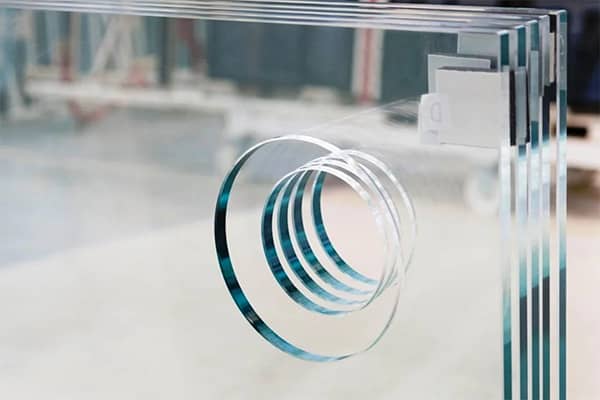 Фото сверление отверстий в стекле